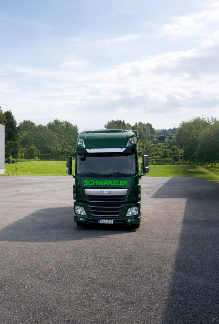Lkw von Schwärzler von vorne